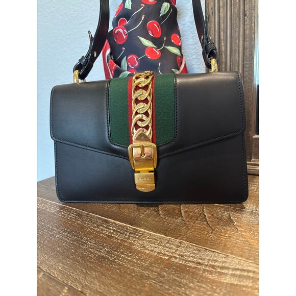 Gucci Sylvie Web shoulder bag - Picture 2 of 12